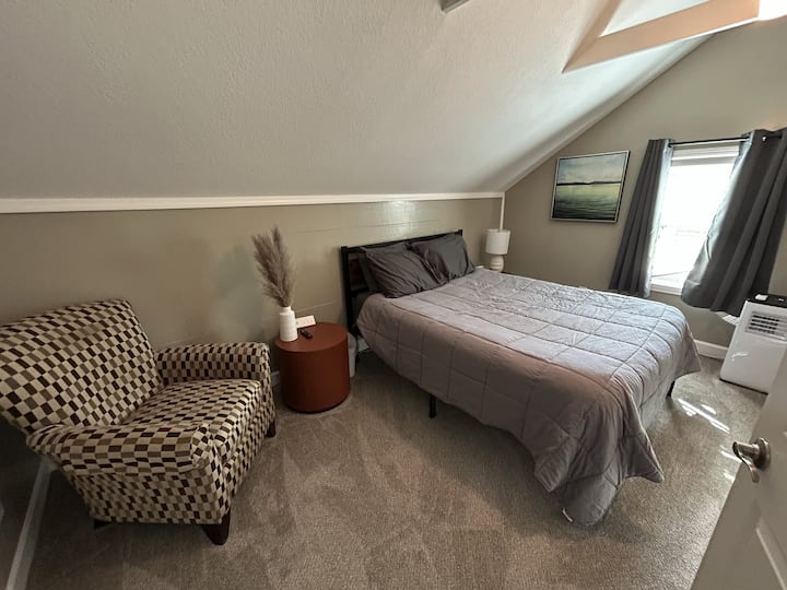 Loft on Vattier Near Aggieville~ Cozy Private - Flats for Rent in ...