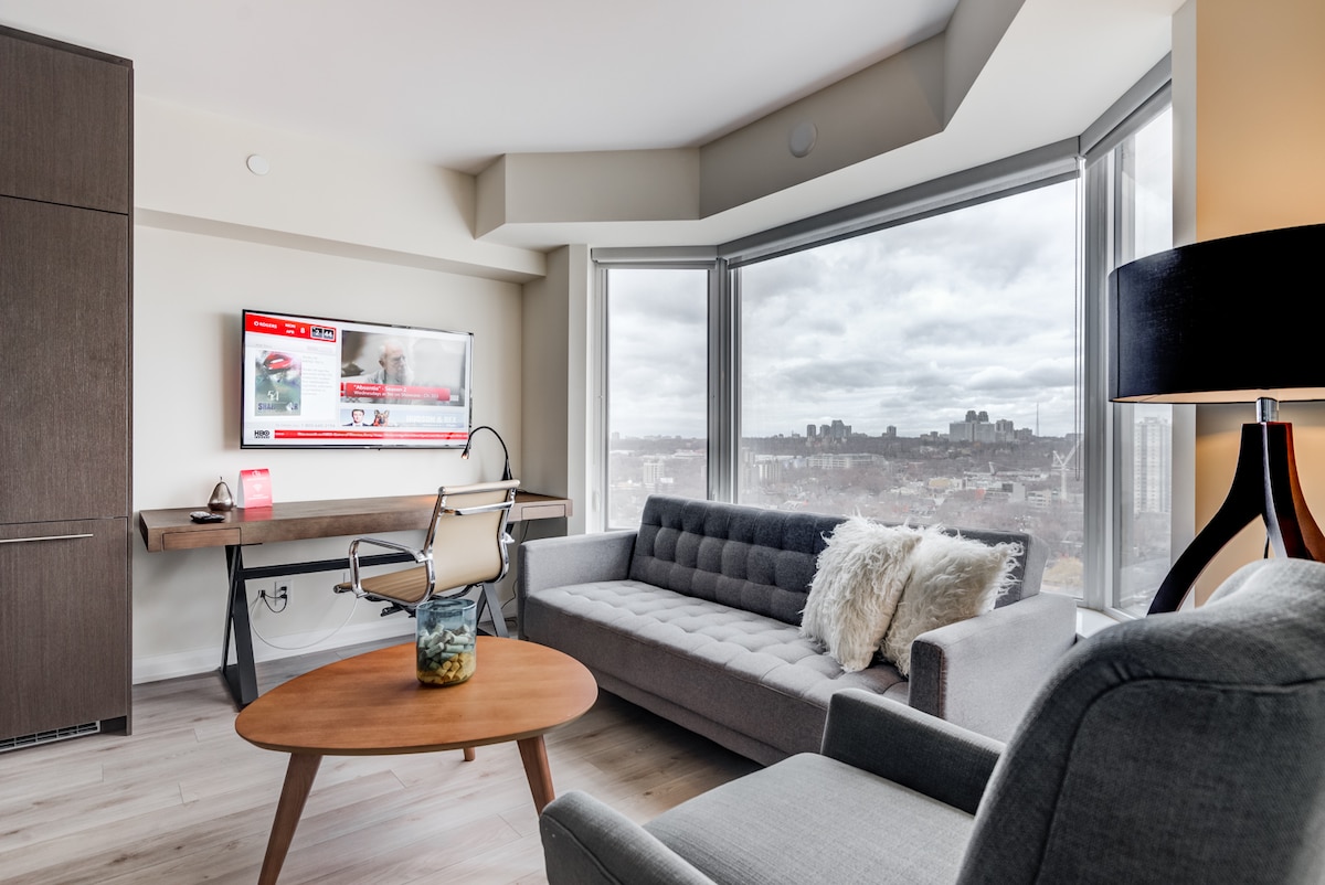 2BR High-Rise • City View - Flats for Rent in Toronto, Ontario, Canada ...
