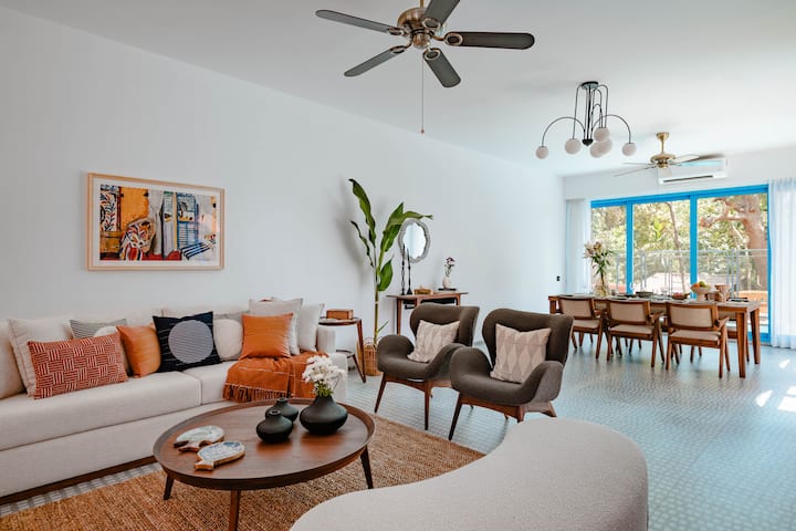 Living room image 3