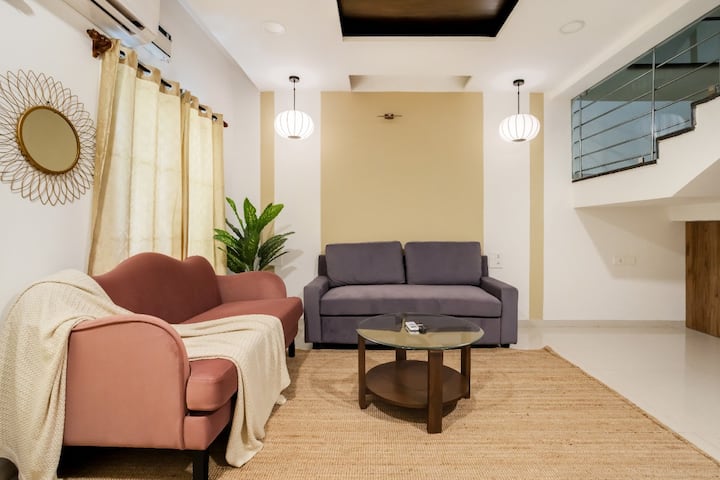 Living room image 4