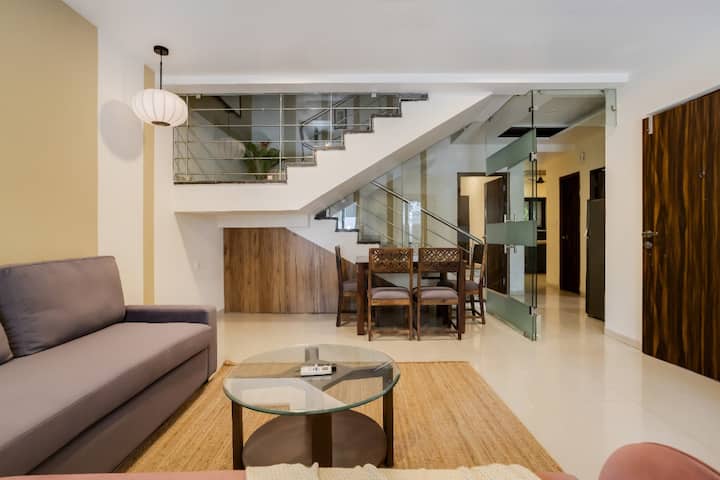 Living room image 3