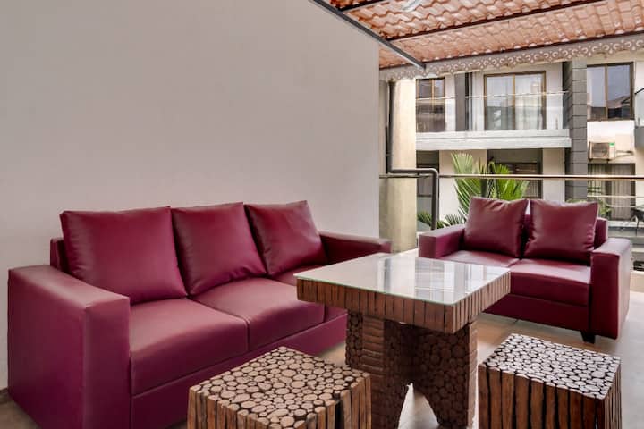 Living room image 11