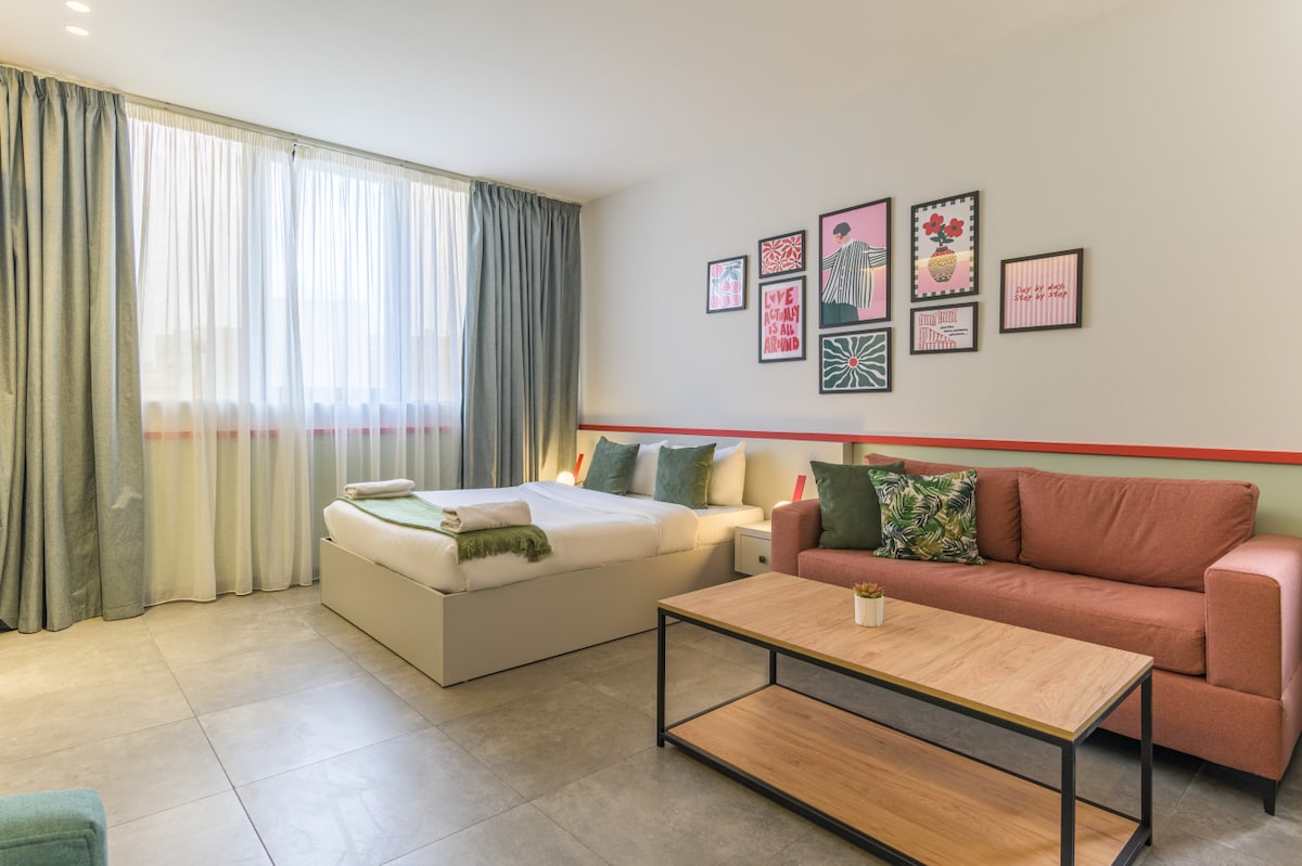Le Gouraud 6A Studio in the Heart of Gemayzeh - Apartments for Rent in ...