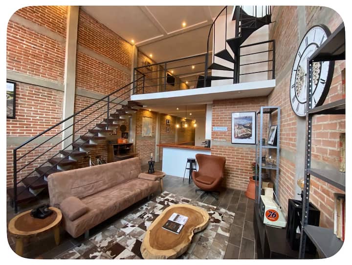 Double-height loft · Volcanoes · 20 min from Antigua - Houses for Rent ...