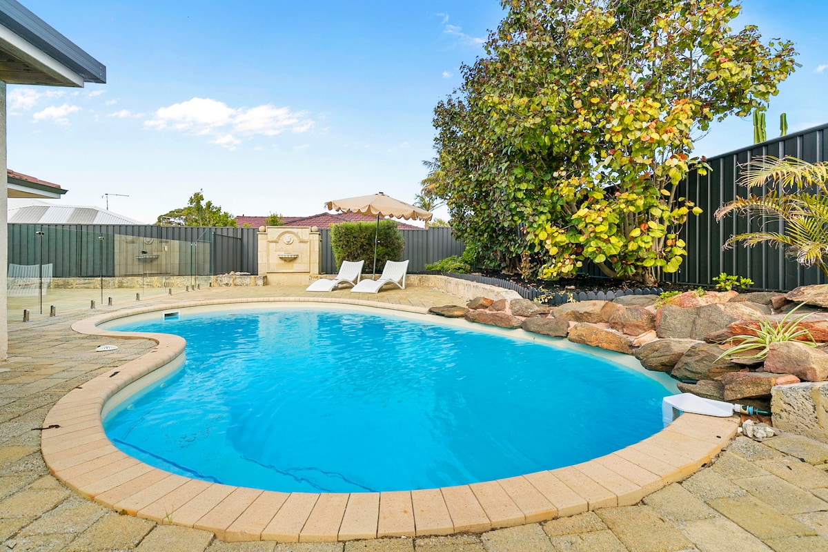 300m to Beach, Large Pool, Kids Toys | Family Stay - Houses for Rent in ...