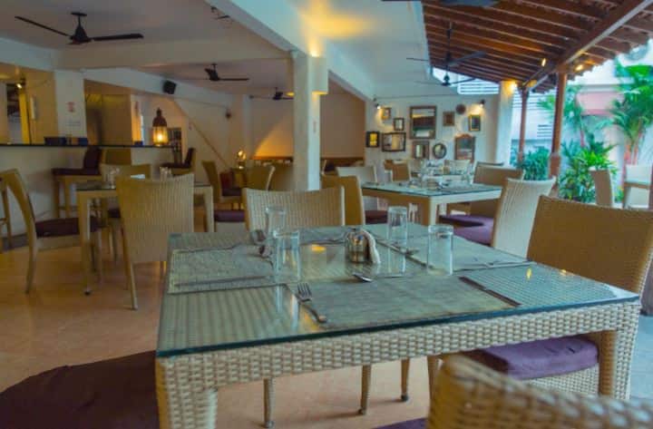 Dining area image 1