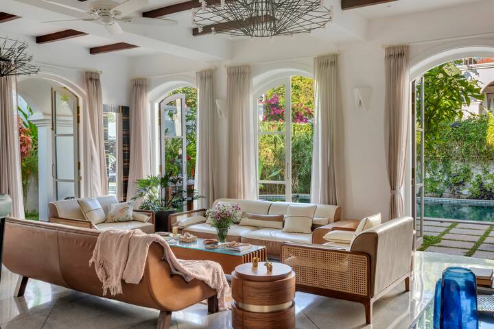 Living room image 1