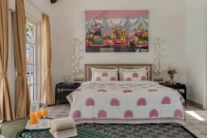 Bedroom 1 image 2