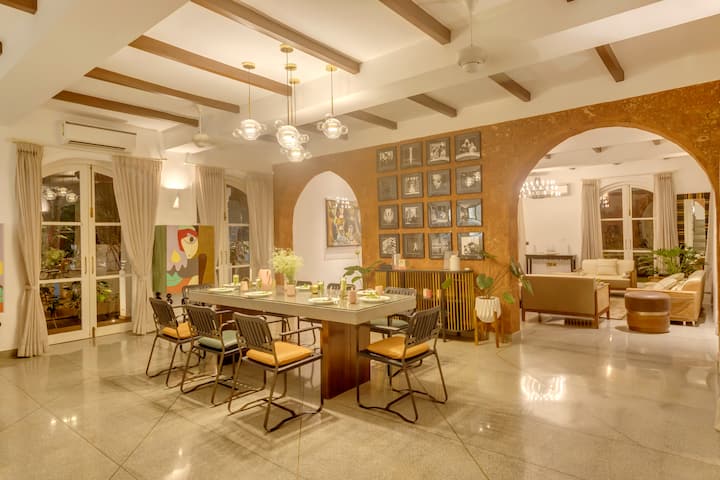Dining area image 1