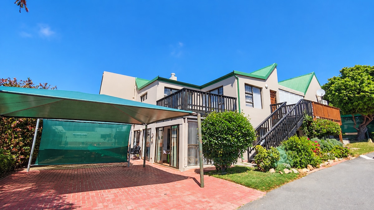Twee Kuilen Home à Diaz Strand, Mossel Bay - Maisons à louer à Baie de ...