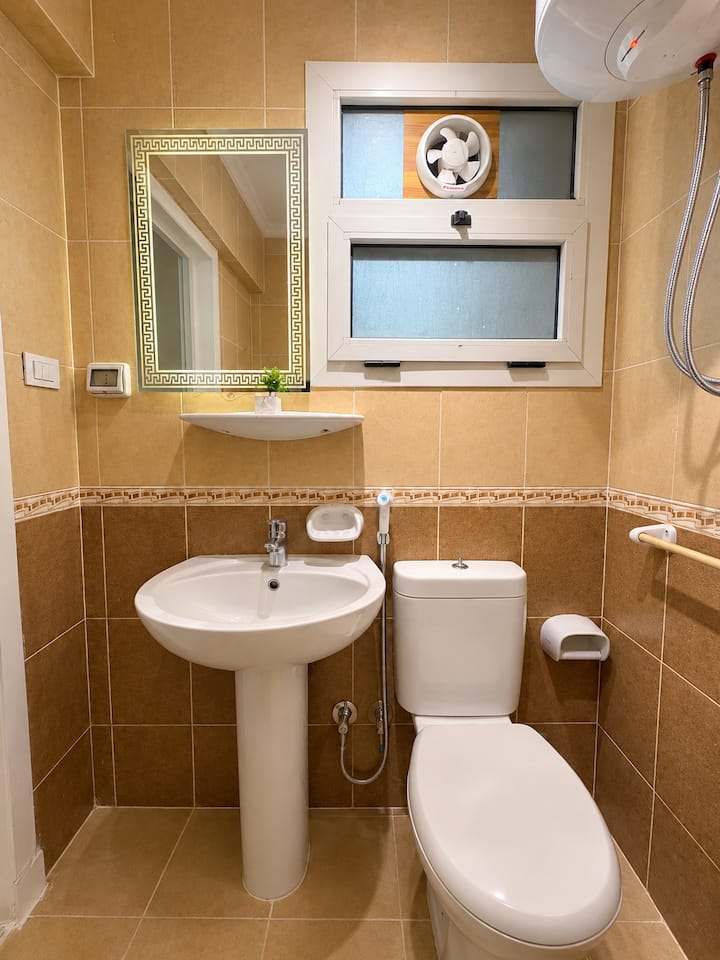 La Miranda 2 BDR 2 Baths In Rehab City: Full bathroom 2