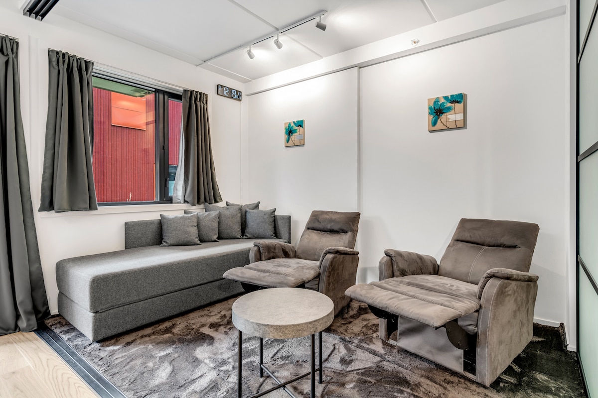 Vervet Apartment | Perfect Stay & Prime Location - Apartments for Rent ...