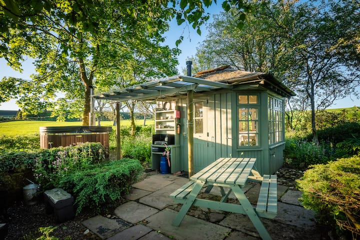 Unique Summer House Glamping Retreat For Two - Dunblane