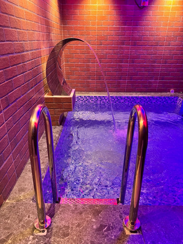 Nadi Kuala 3 Indoor Mini Pool (4 Pax,1R+1Sofa-bed) - Houses for Rent in ...