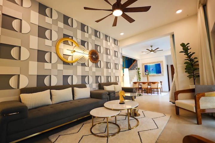 Living room image 4