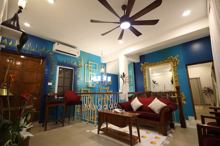 Living room image 6