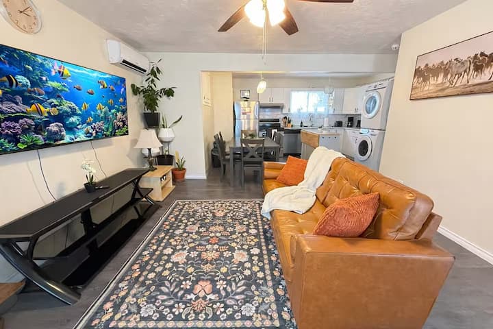Comfortable Family Home | Close To Nbcc & Udem -