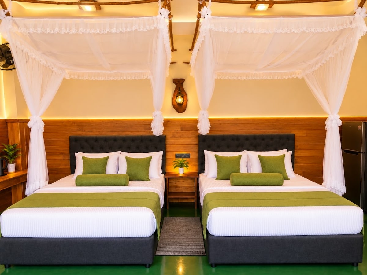 Cottage Kuda Ravana Waterfall View + Breakfast - Cabins for Rent in ...