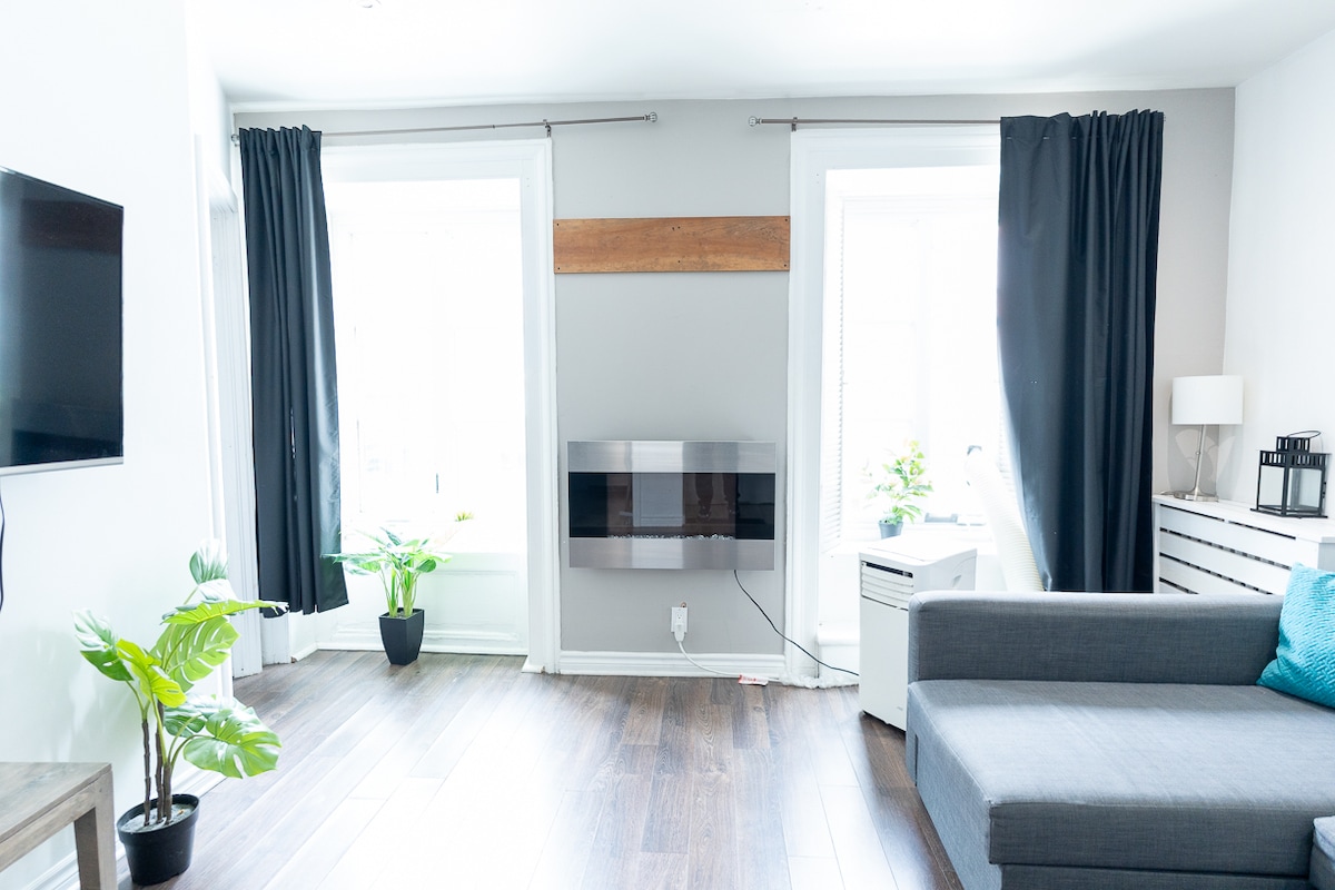 Cosy Old Quebec getaway - Flats for Rent in Quebec City, Quebec, Canada ...