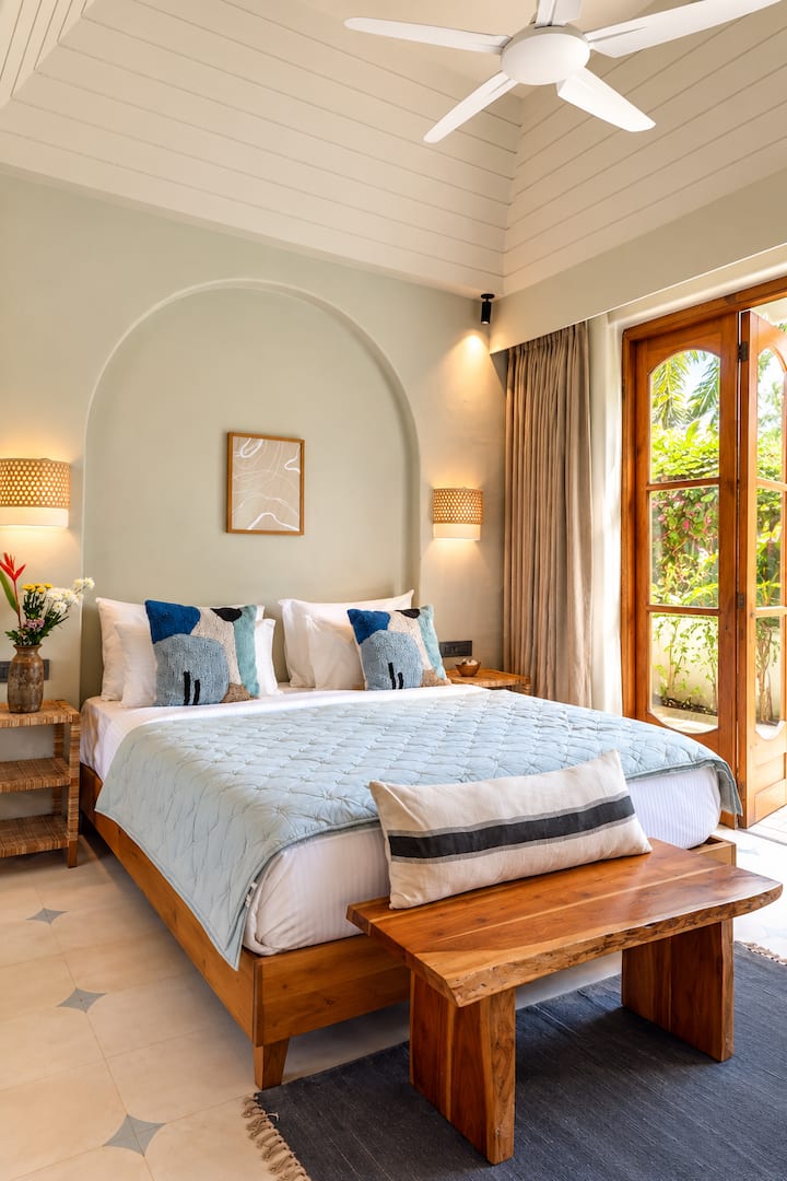 Bedroom 1 image 3