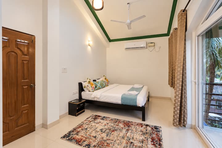 Bedroom 1 image 1