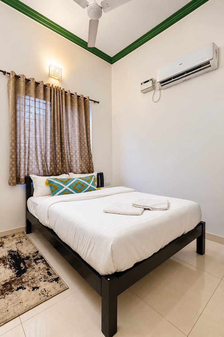Bedroom 2 image 3