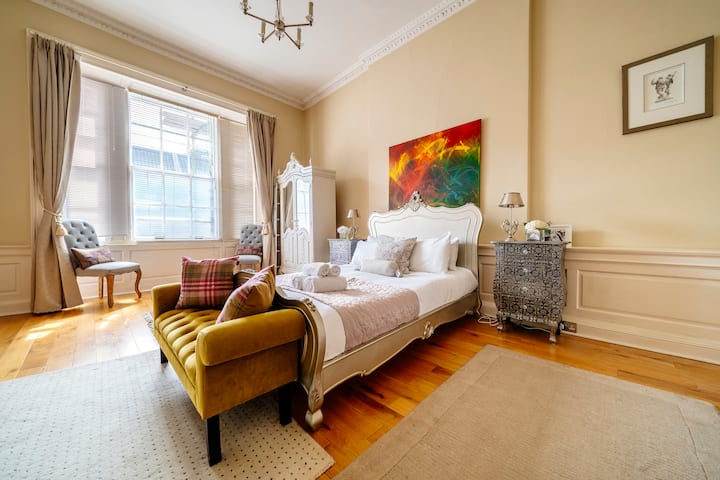 Georgian 3-bed Flat On York Place, Sleeps 5 - Edimburgo