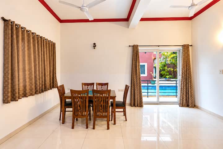 Dining area image 1