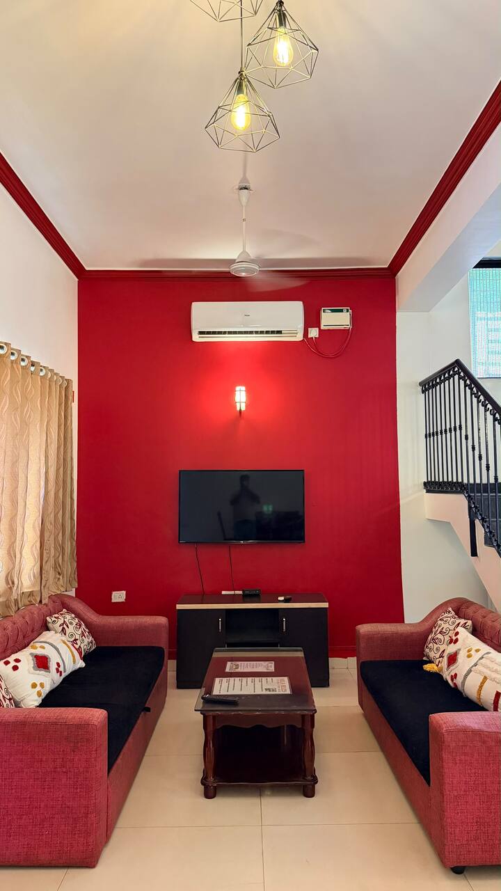 Living room image 2