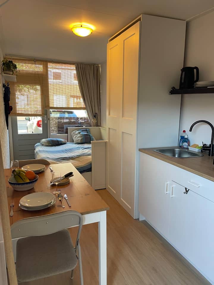 Modern Self Contained Rentals Design Self Contained Private Studio with Kitchenette - Tiny houses for Rent ...