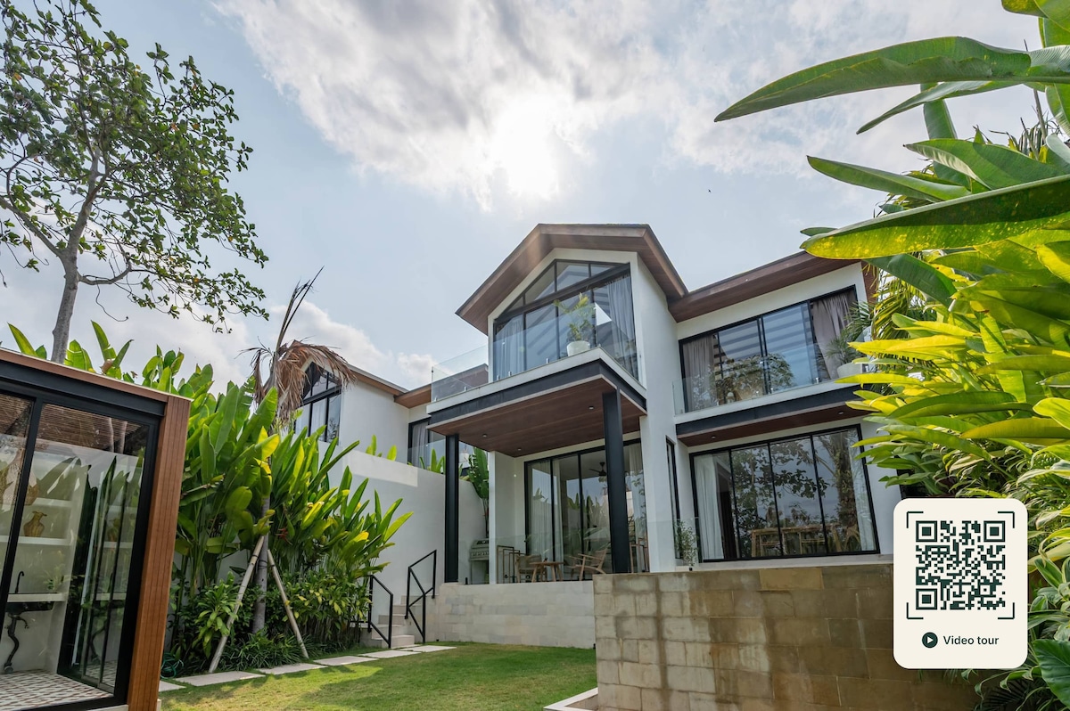 Private Rice Field Villa in Kaba-Kaba