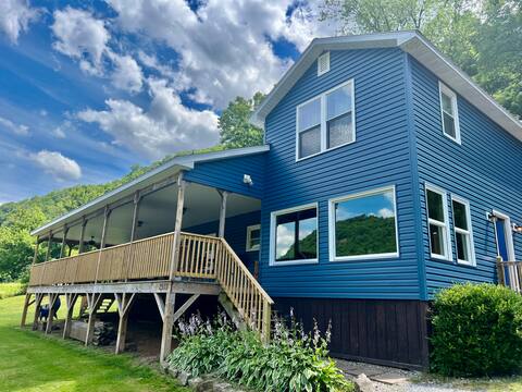 StillWater | Riverfront 5Br/2Ba, Huge Porch, WiFi