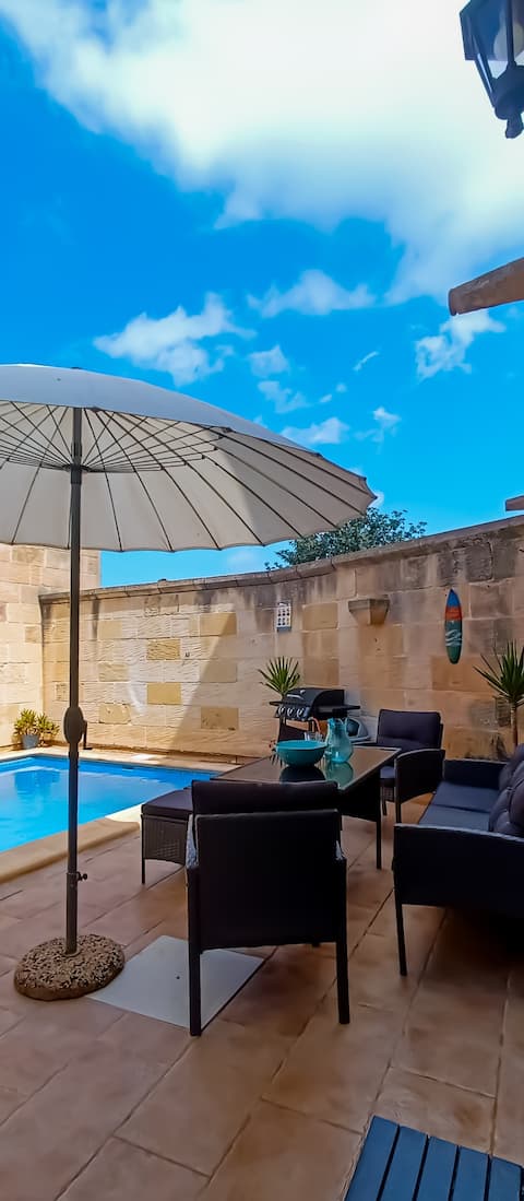 Villa with Pool