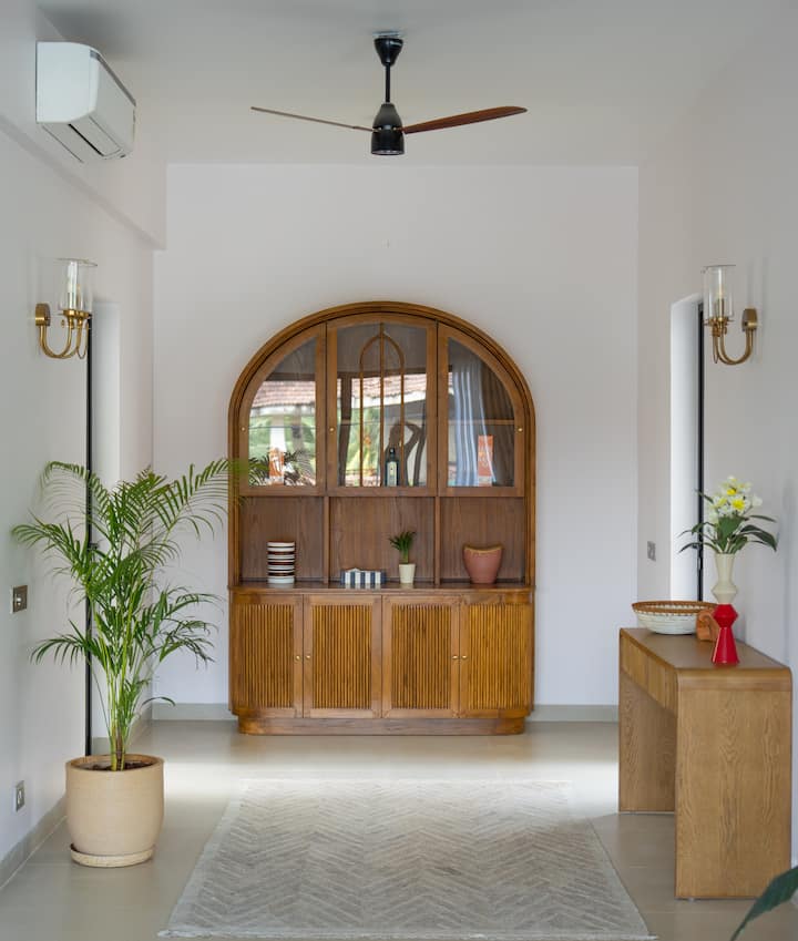 Living room image 7