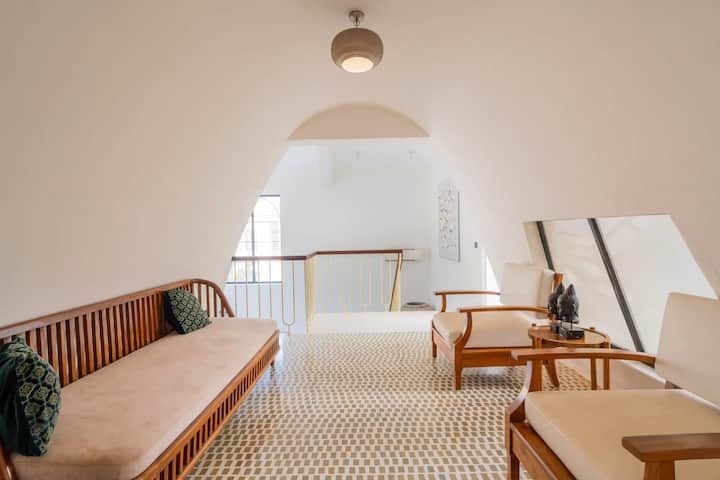 Living room image 4