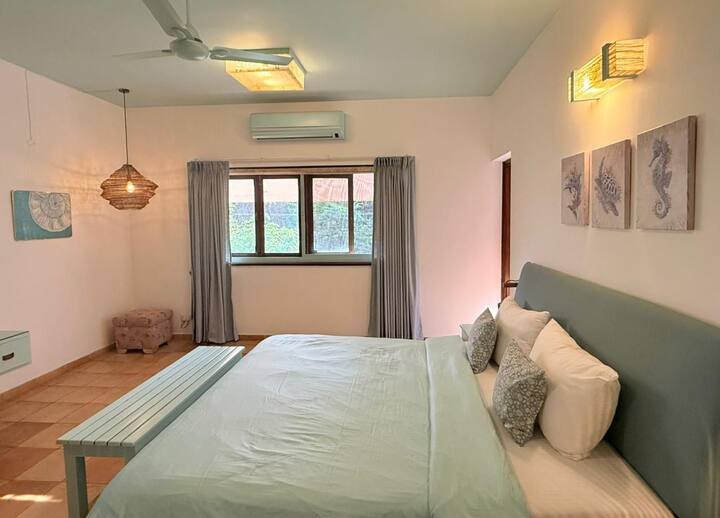 Bedroom 1 image 3