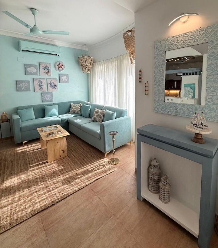 Living room image 3