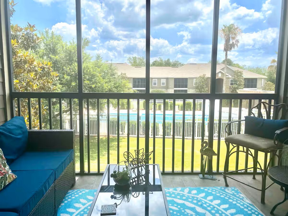 Best Pool Views! Close to Sports Complex/Beaches! - Apartments for Rent ...