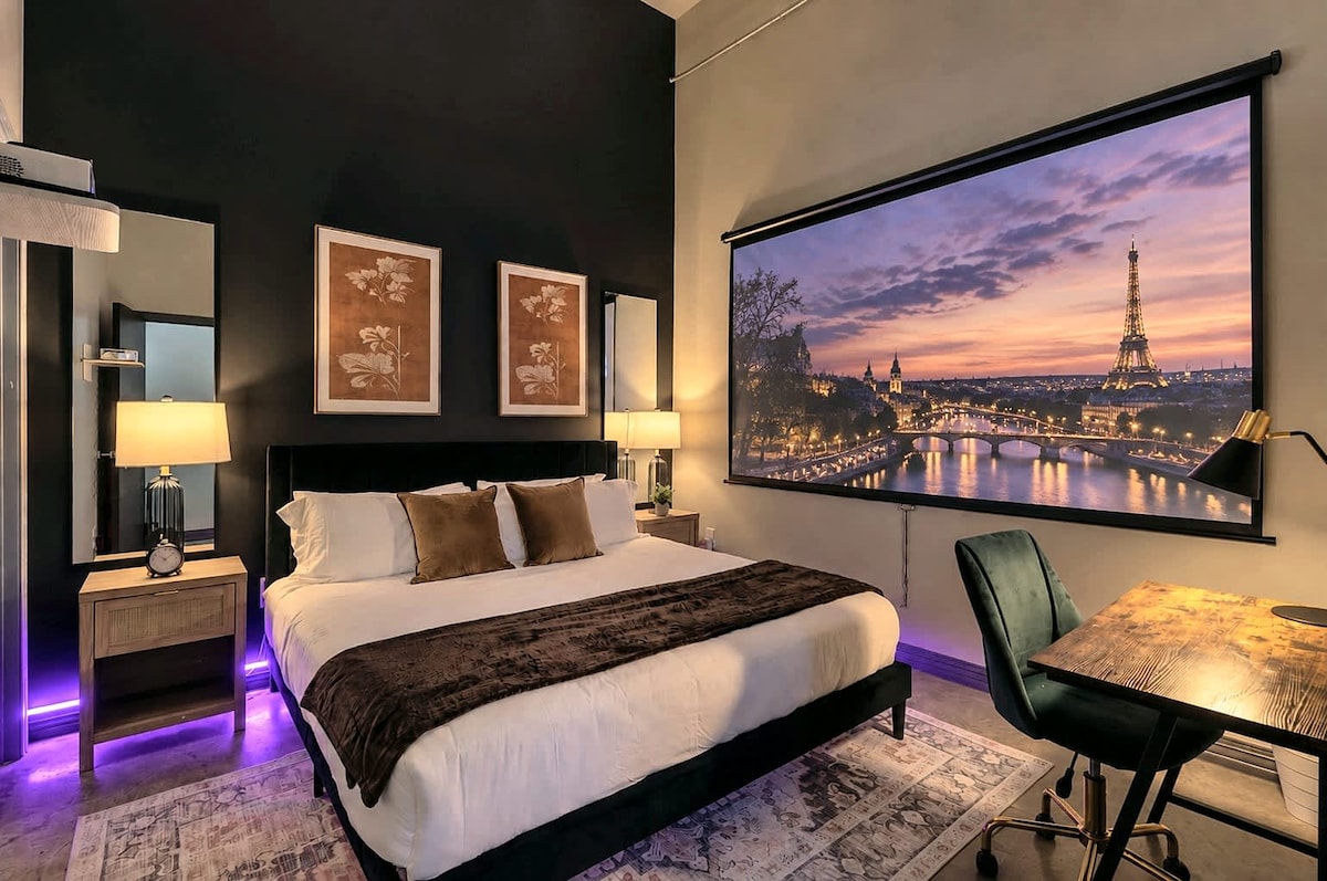 Creative Downtown Loft | Music Room + Free Valet - Apartments for Rent ...
