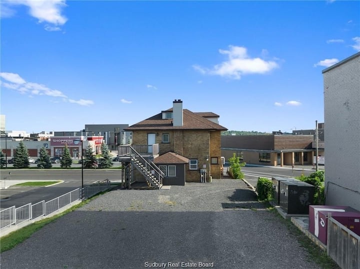 Downtown Two Bedroom - Gran Sudbury