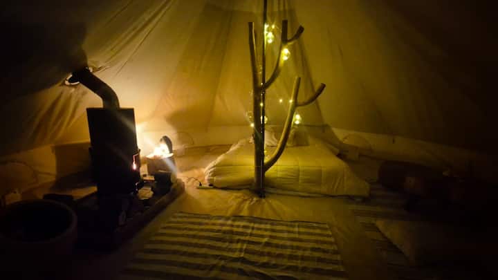 Luxury Glamping with Jacuzzi on Lake Parejas - Tents for Rent in Villa ...