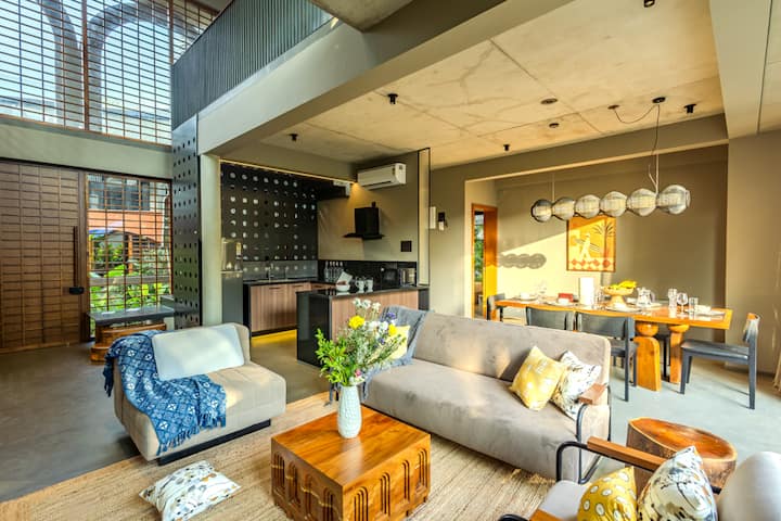 Living room image 6