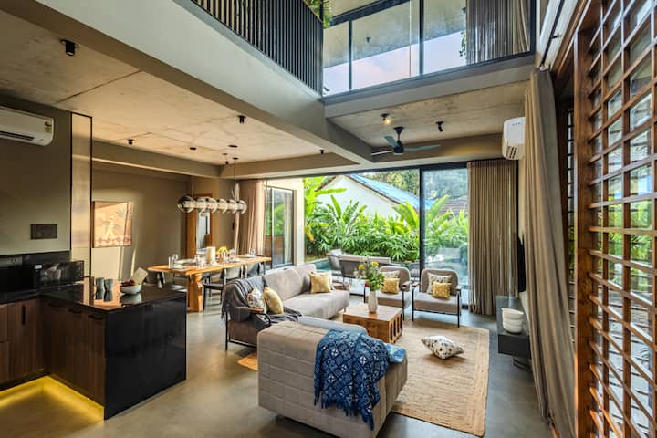 Living room image 7