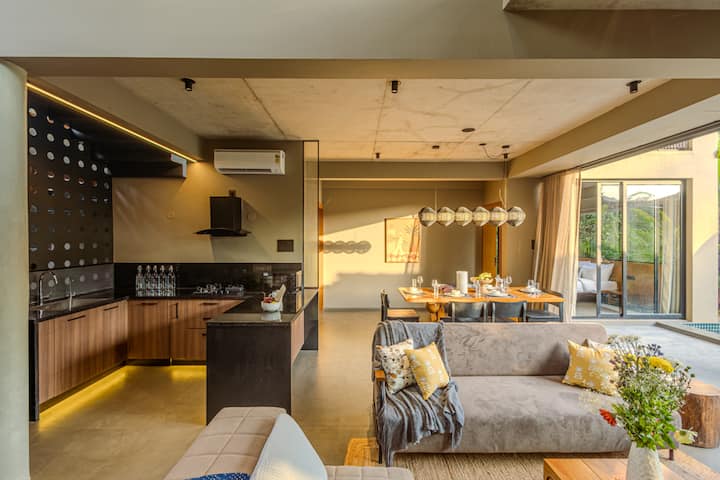 Living room image 12