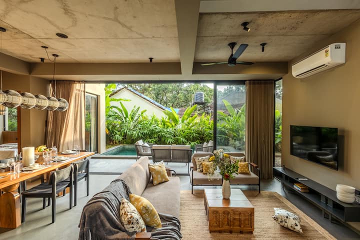 Living room image 9