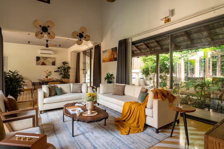 Living room image 3