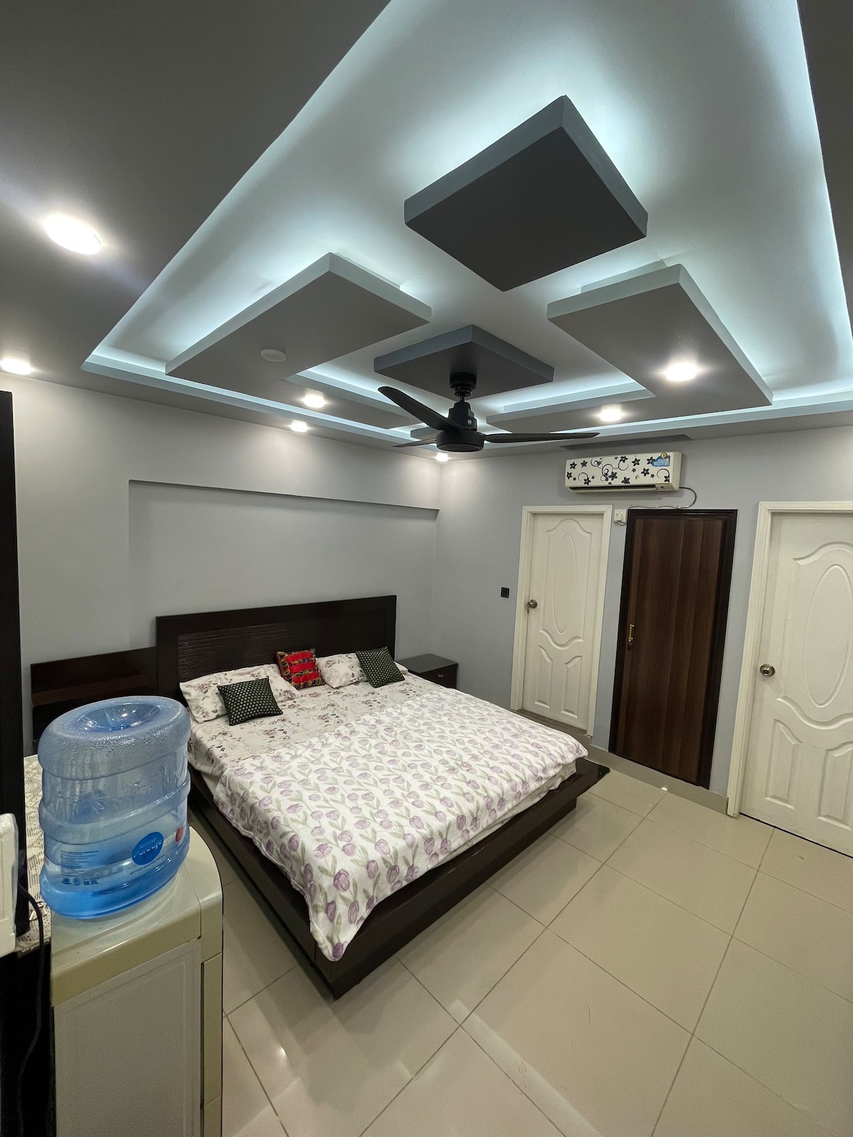1 BR Spacious Apartment In Muslim Commercial - Apartments for Rent in ...