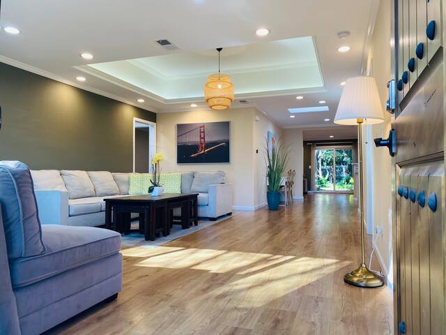 ❤️ Large Modern Luxurious Villa Near SFO gallery image 2