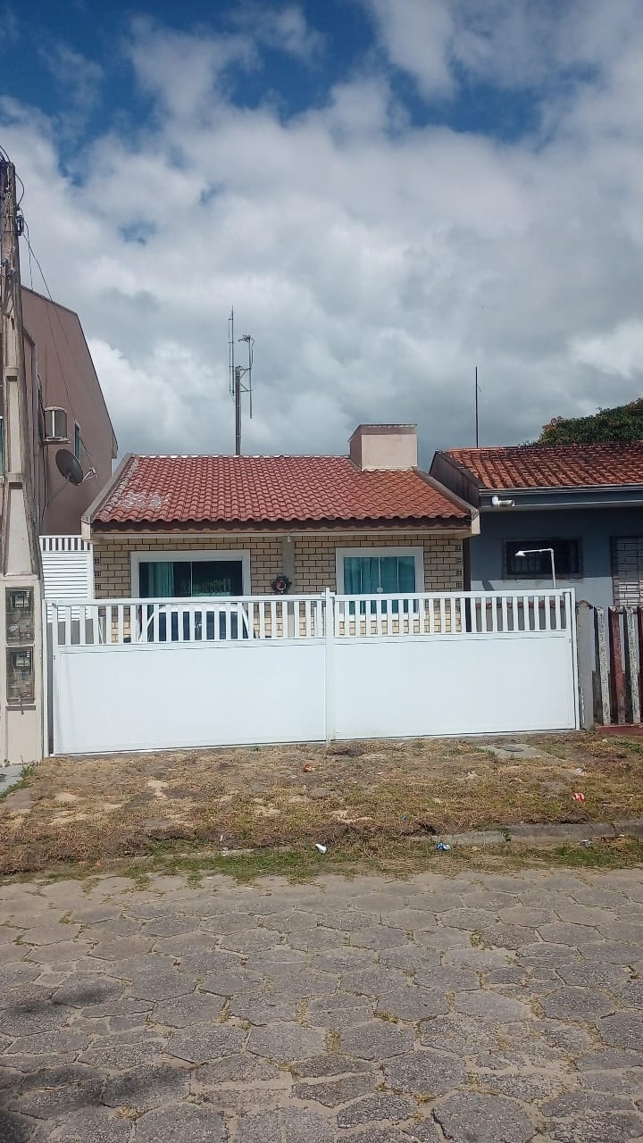 Simple beach house - Houses for Rent in Pontal do Paraná, Paraná ...