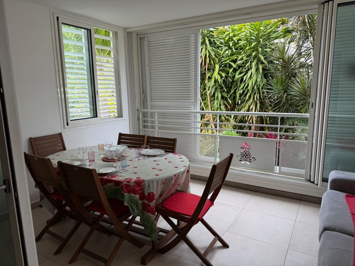 Filaos Tropiclub Apartment + Shared Pool - Apartments for Rent in Saint ...